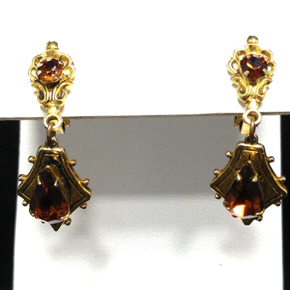 Vintage Topaz Rhinestone Clip Earrings, Teardrop Rhinestone, 1960s Jewelry - Picture 6 of 10